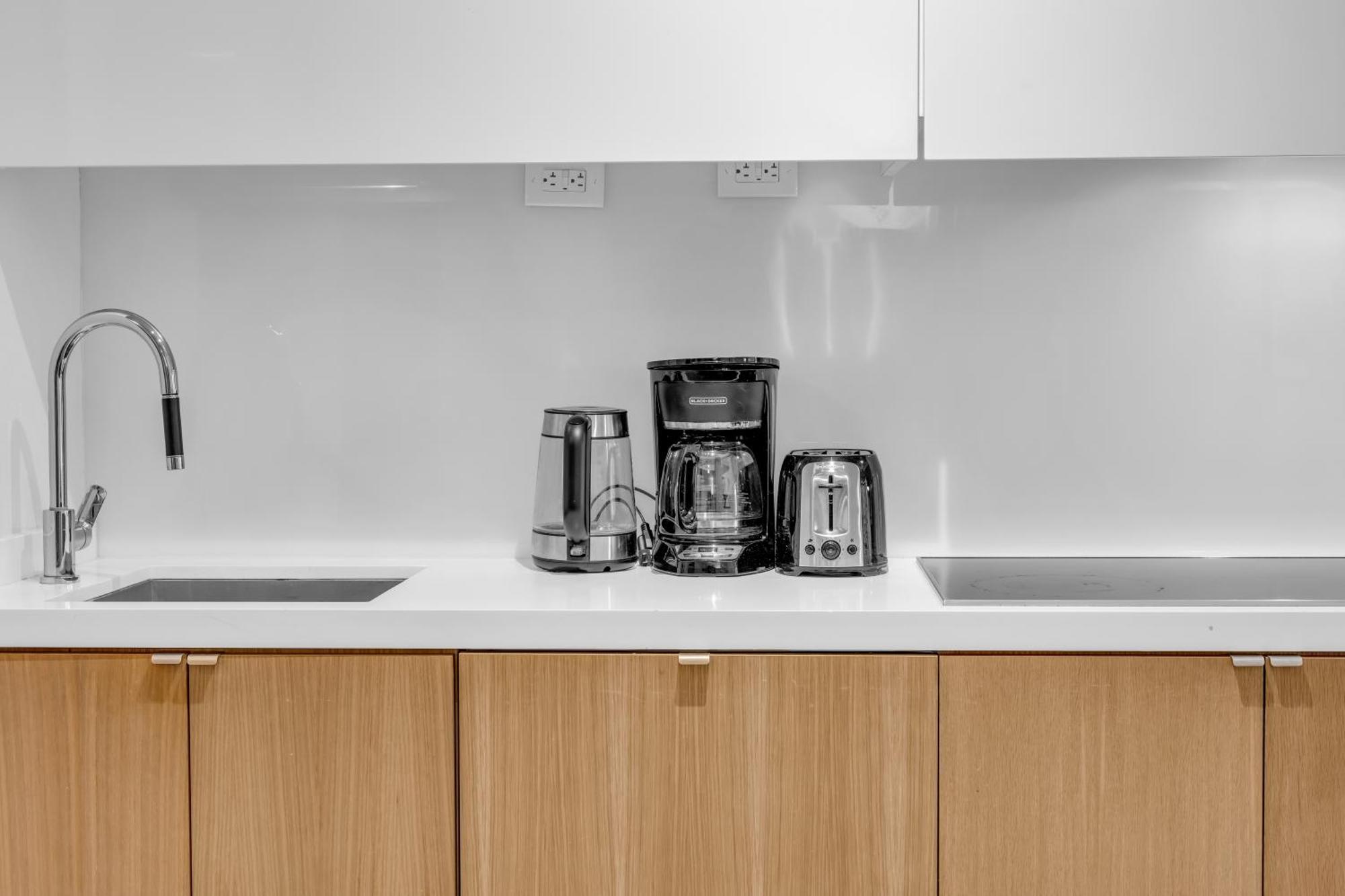 Spadina Modern Suites Toronto Eksteriør billede