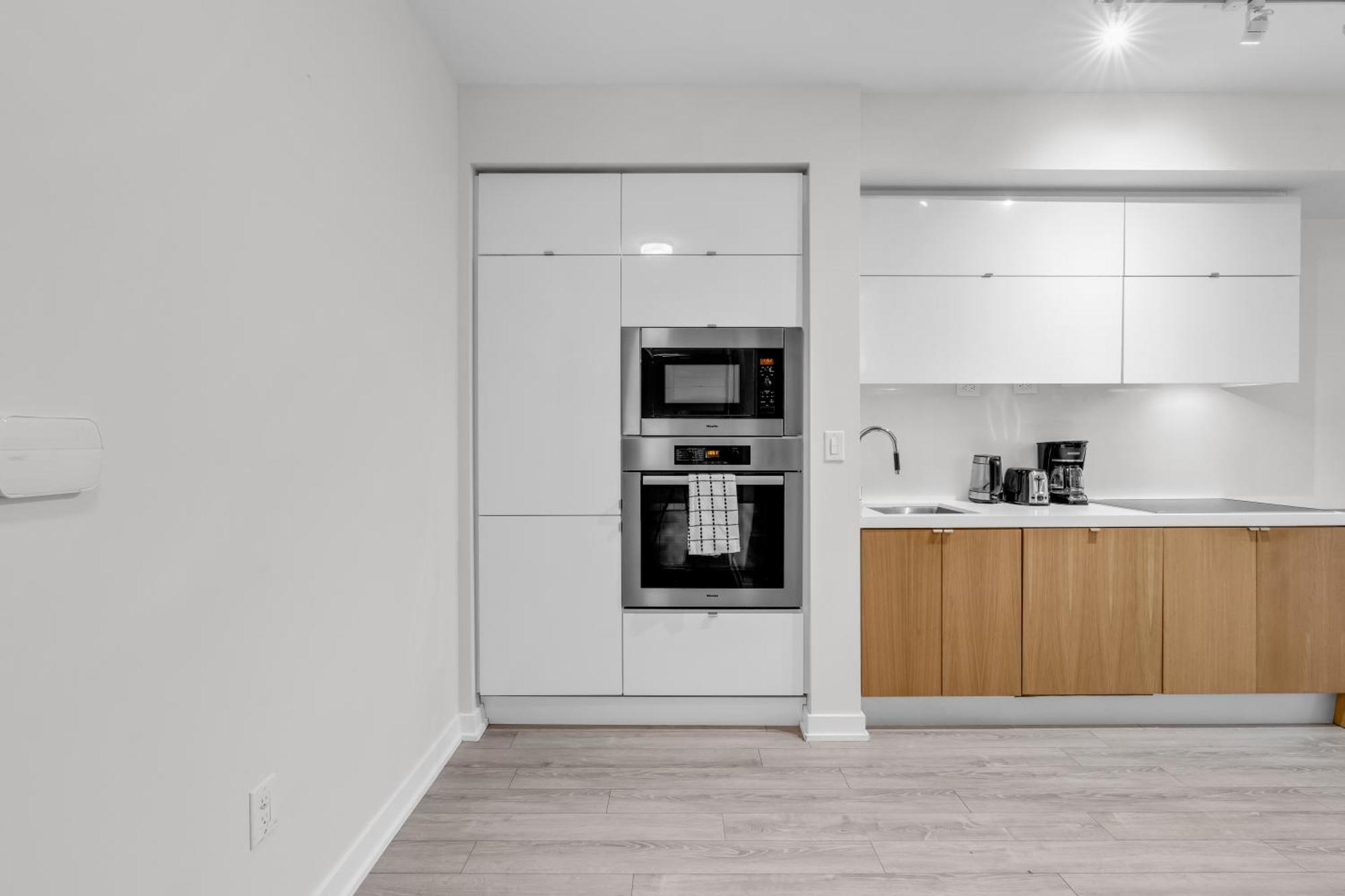 Spadina Modern Suites Toronto Eksteriør billede